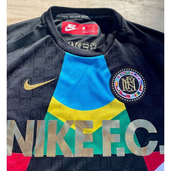 Nike FC T Shirt Flags Swoosh 1994 Crew Neck Nations Cup Rare Mens Black Small - Picture 4 of 5
